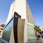 Continental アパートホテル 4*