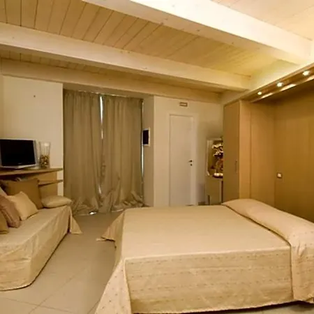 Aparthotel Continental Gabicce Mare