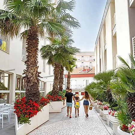 Aparthotel Continental Gabicce Mare