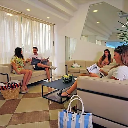 Aparthotel Continental 4*